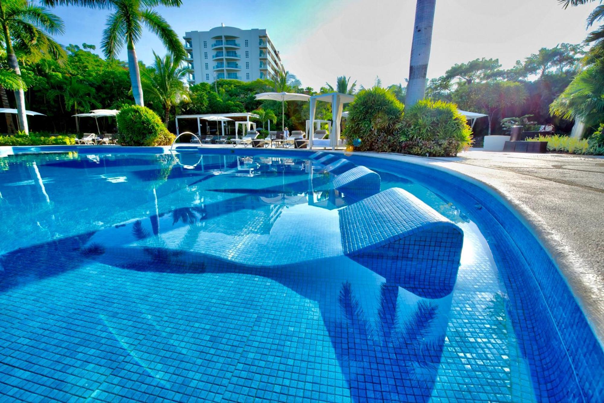 Grand Luxxe Two Bedroom Suite - Nuevo Vallarta Exterior photo